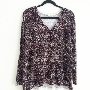 2/$35 Sale CLEO XL PETITE Leopard Print V neck Pullover EUC